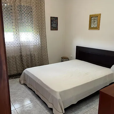 Doxato Room